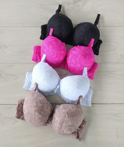 biustonosz miseczka B push-up.jpg