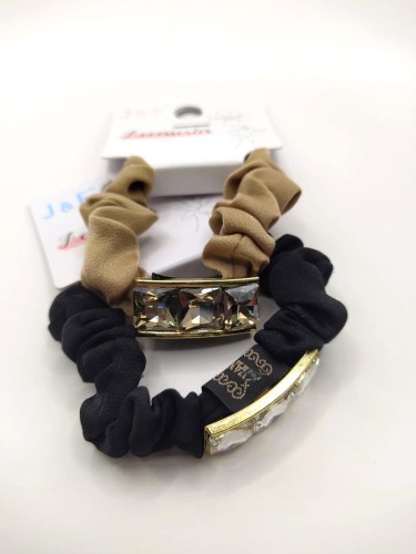 Ozdobna gumka do włosów ze zdobieniem.jpg