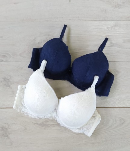 Biustonosz miseczka C.jpg