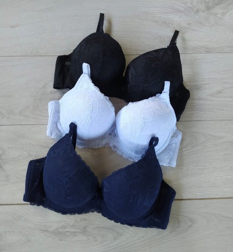 Wygodny stanik w niskiej cenie Yara.jpg