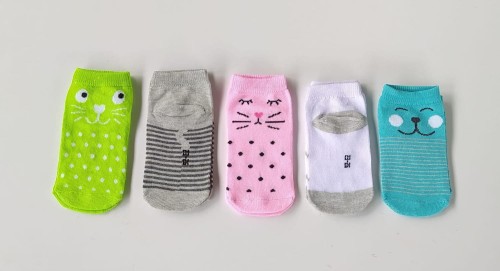 Maja skarpetki dziewczęce bawełniane .jpg