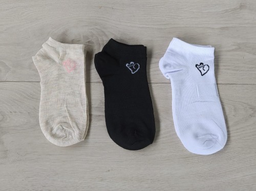 Tris skarpety damksie.jpg