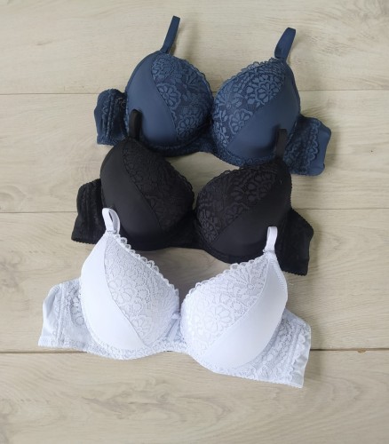 Tia biustonosz miseczka B.jpg