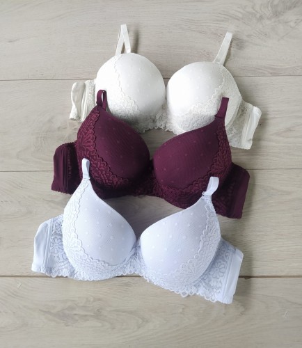 Cara biustonosz miseczka C.jpg