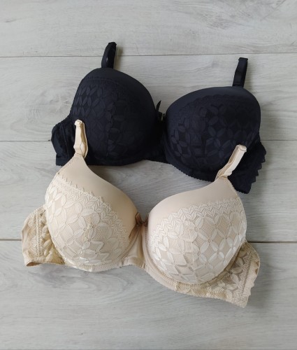 Lola stanik miseczka E .jpg