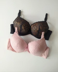 Miriam Stanik miseczka B push-up koronkowy