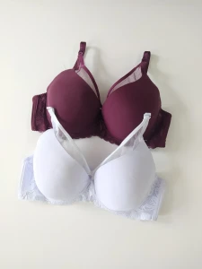 Linda biustonosz miseczka C z przedłużoną koronką