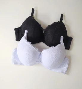 Biustonosz miseczka C push-up (Ręka Adama) Gaja